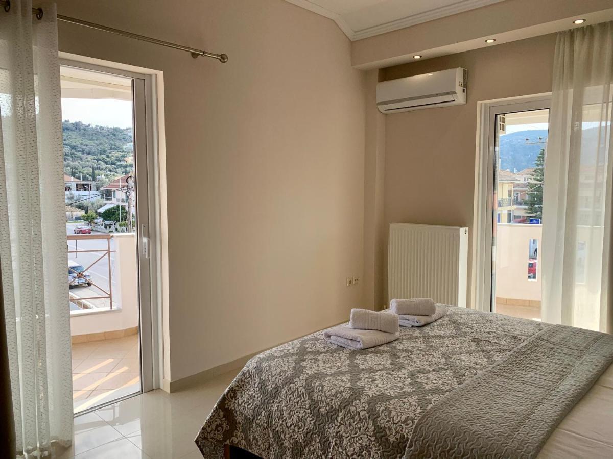 Rosa'S Apartments Lefkada City Екстер'єр фото